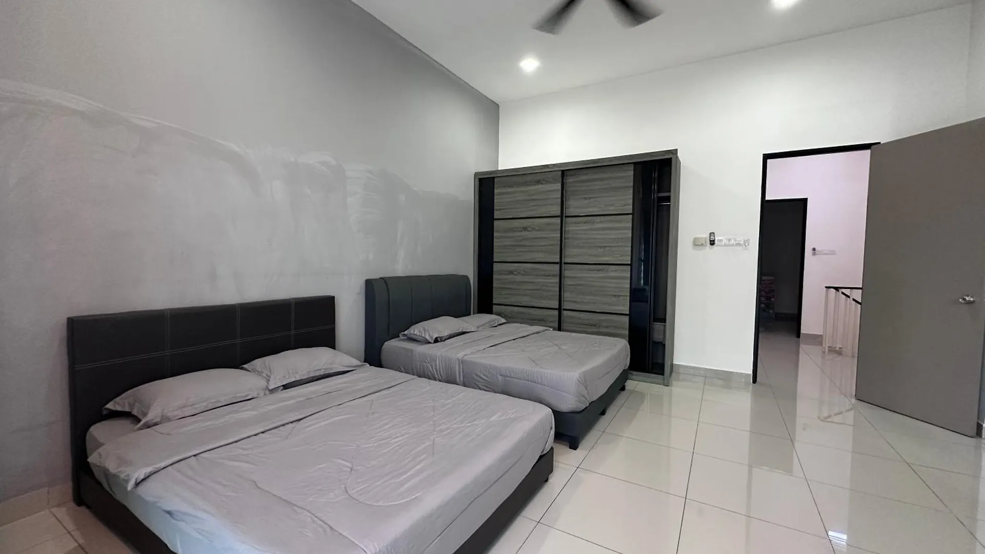 Villa Austin Landed With Pool Table Ar43 Johor Bahru Ferienhaus